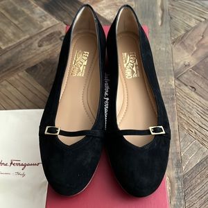 Salvatore Ferragamo Audrey Flat size 8.5 black